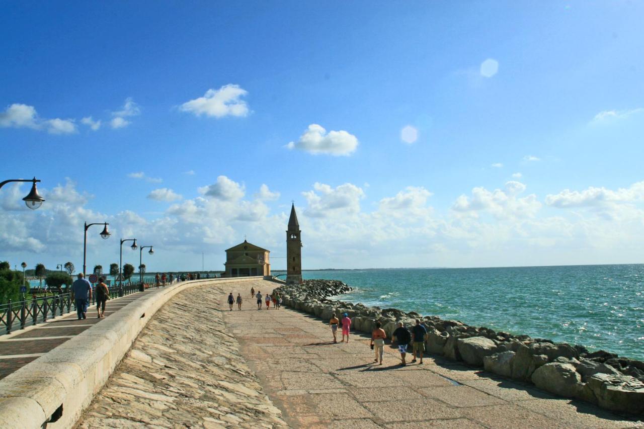Ca' Mira Apartments Caorle Buitenkant foto