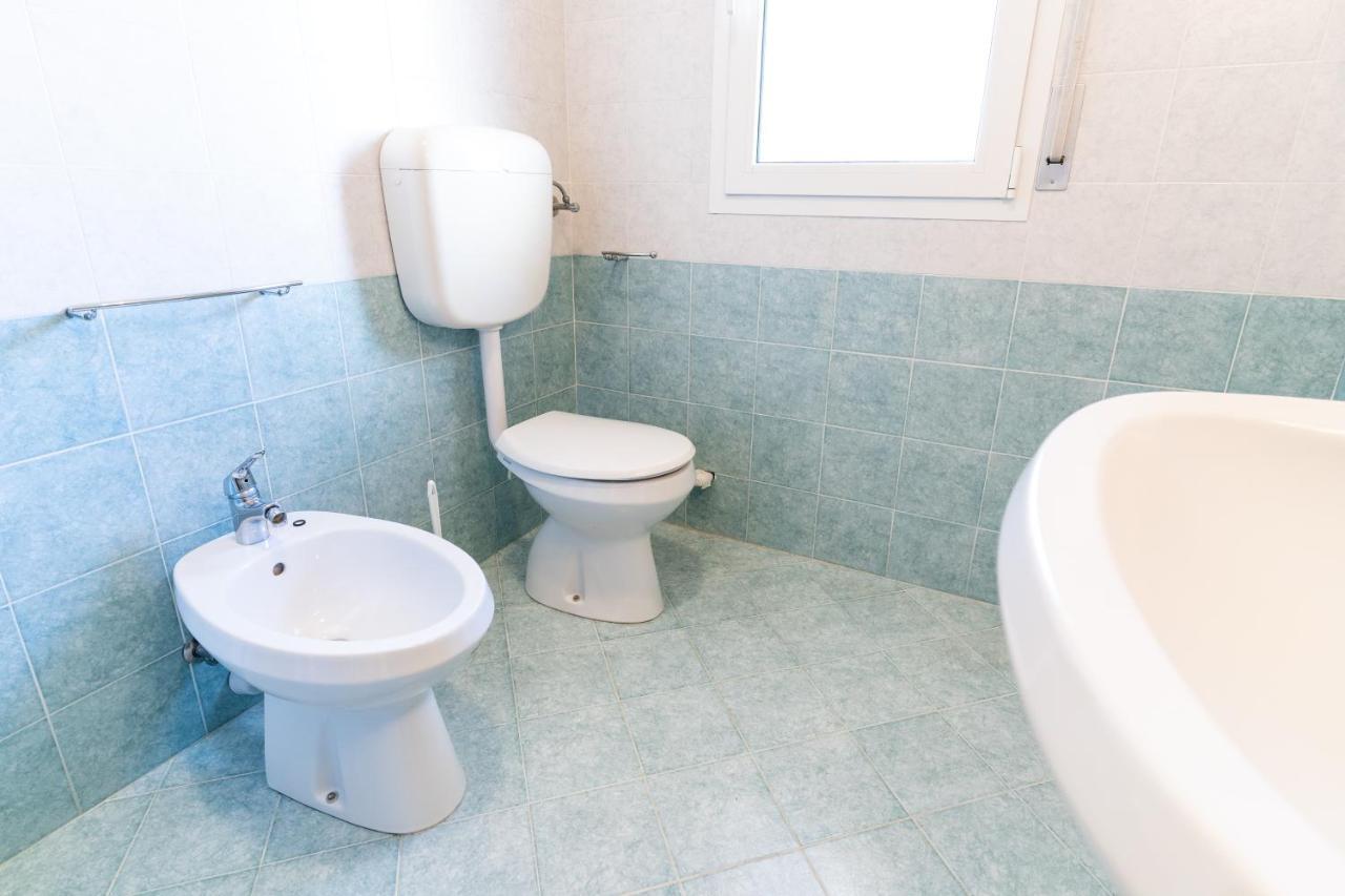 Ca' Mira Apartments Caorle Buitenkant foto